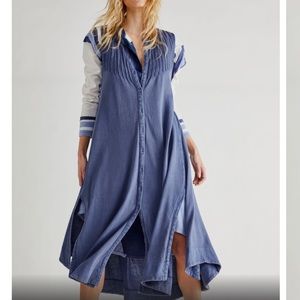 FREE PEOPLE Pintucked Knit Midi Dress💙